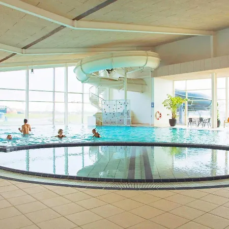 8 Person On A In Сasa de vacaciones *