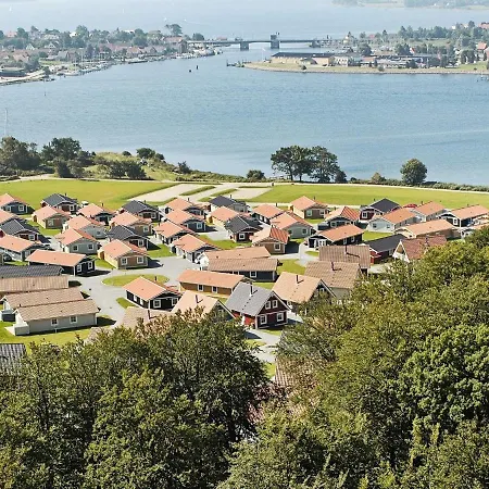 8 Person On A In Prázdninový dům *